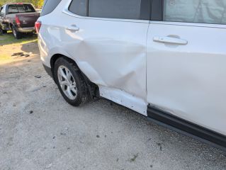 2019 Chevrolet Equinox LT - Primary Damage Right Image